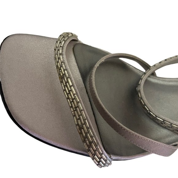 Mootsies Tootsies Collection Women Size 9 High 2" Heel Shoes Silver Open Toe - Picture 3 of 12